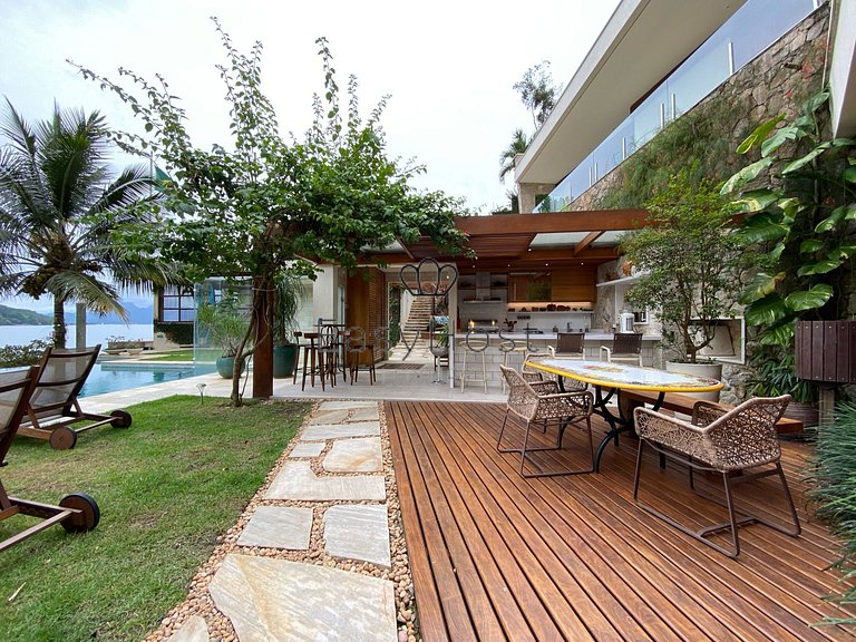 Aluguel de casa luxuosa em Angra dos Reis