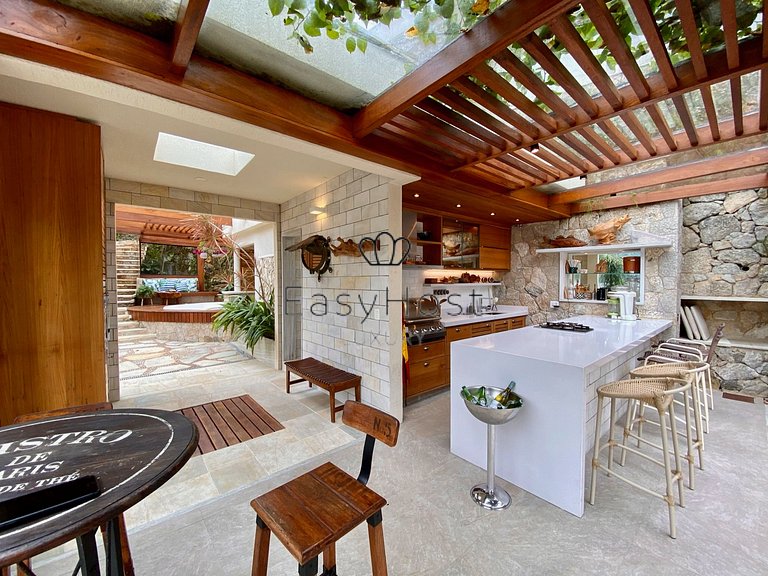 Aluguel de casa luxuosa em Angra dos Reis
