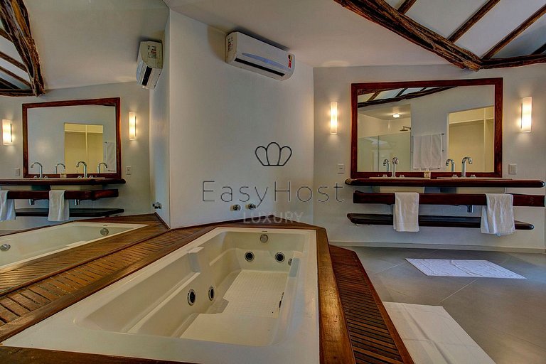 Beachfront house for rent with pool and sauna