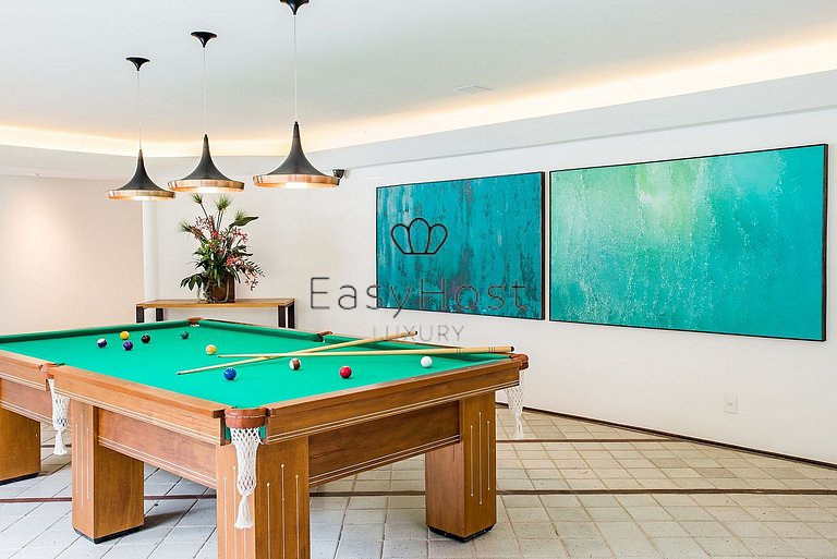 Beachfront house for rent with pool and sauna