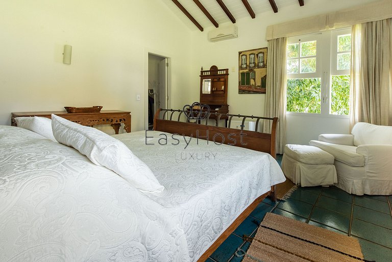 Casa para temporada em Angra dos Reis com piscina e praia