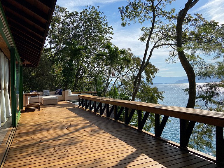 Luxury house rental in Angra dos Reis