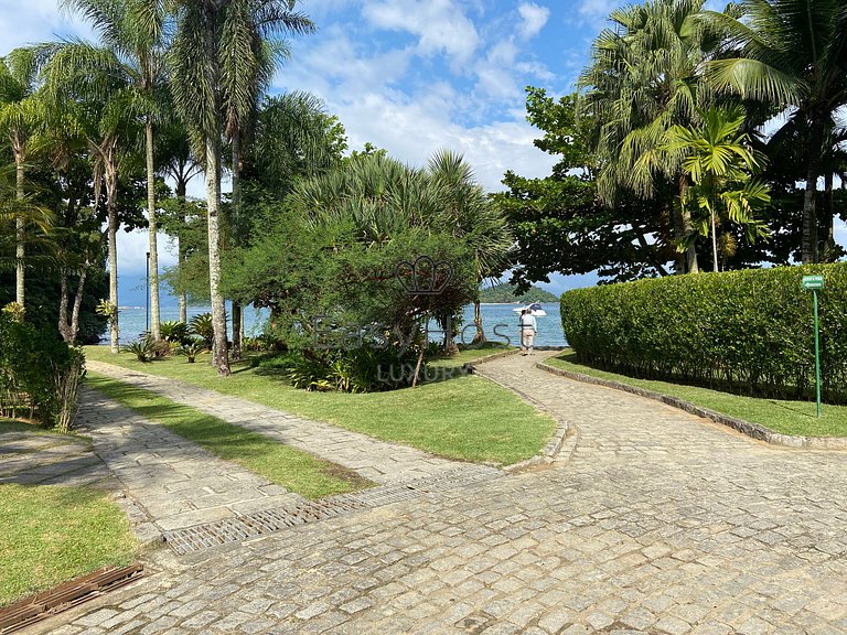 Aluguel de casa com piscina em Angra dos Reis
