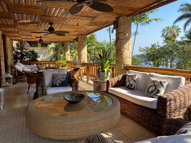 Aluguel de casa com piscina em Angra dos Reis