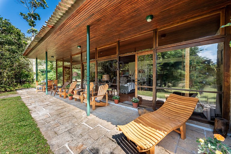 Aluguel de casa em Petrópolis com piscina e sauna