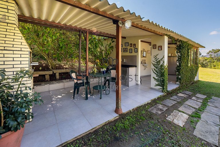 Aluguel de casa em Petrópolis com piscina e sauna