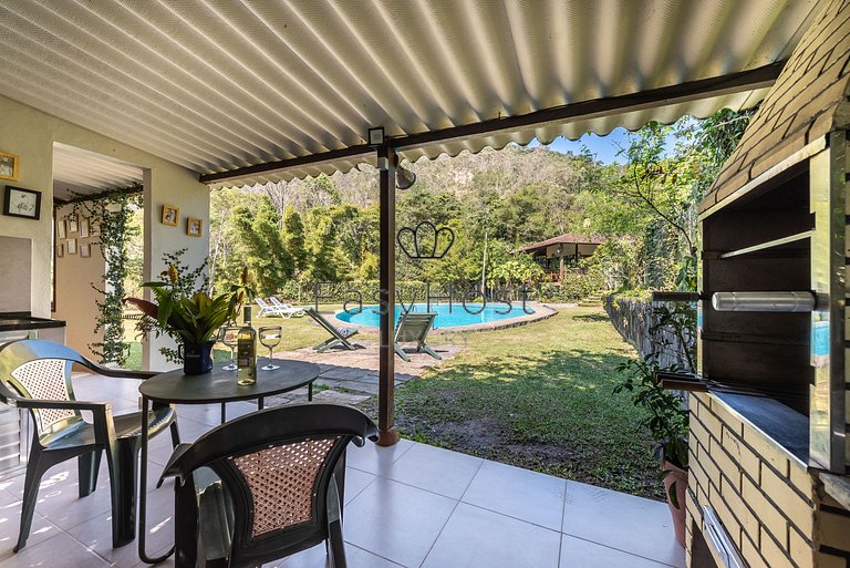 Aluguel de casa em Petrópolis com piscina e sauna