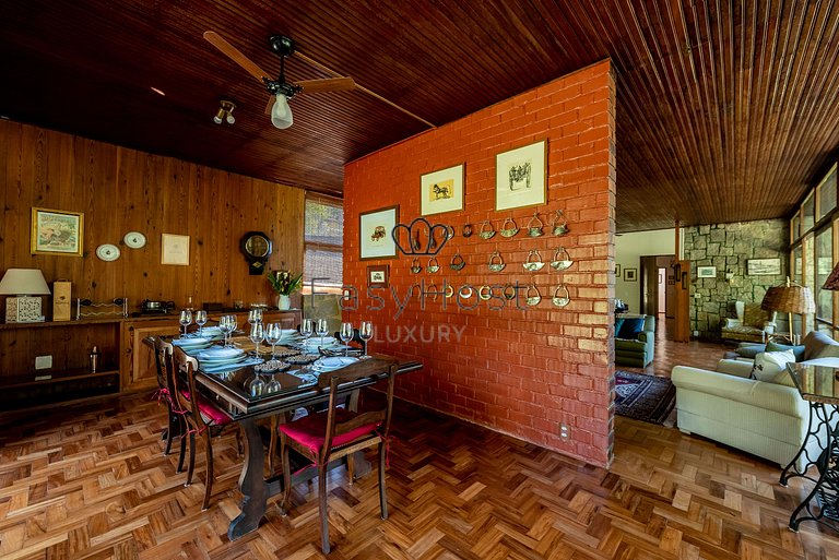Aluguel de casa em Petrópolis com piscina e sauna