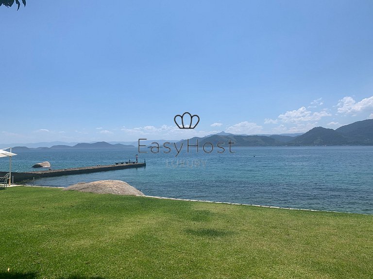 Casa para temporada em Angra dos Reis com piscina e praia