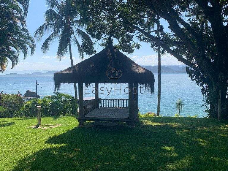 Casa para temporada em Angra dos Reis com piscina e praia