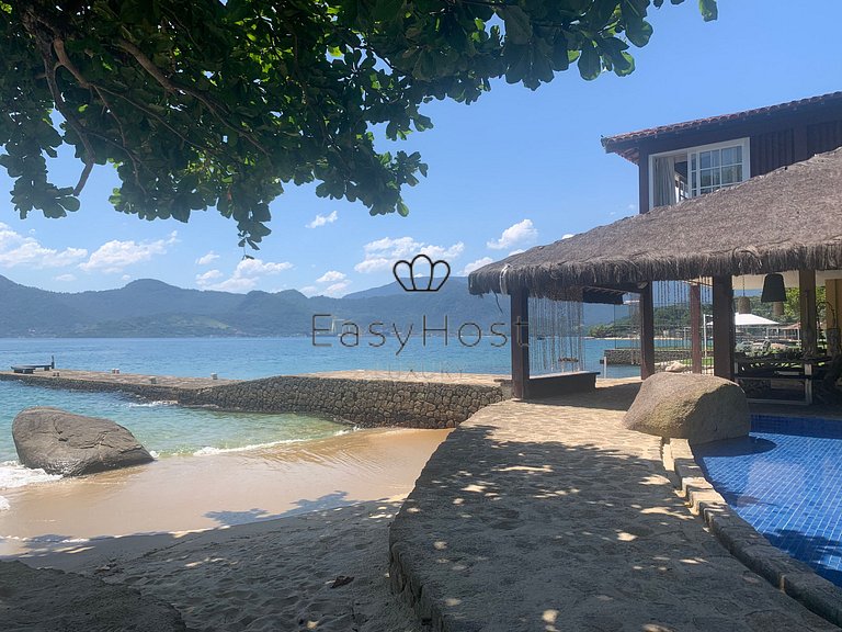 Casa para temporada em Angra dos Reis com piscina e praia