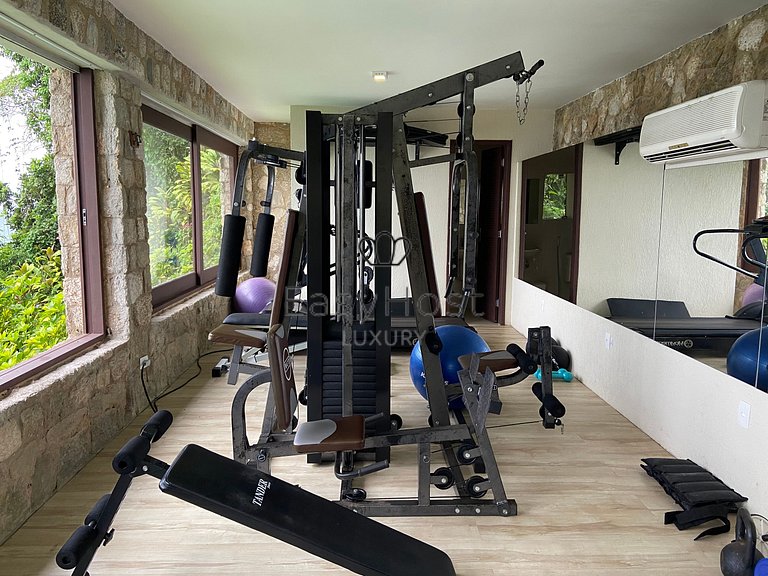 Aluguel de casa luxuosa em Angra dos Reis