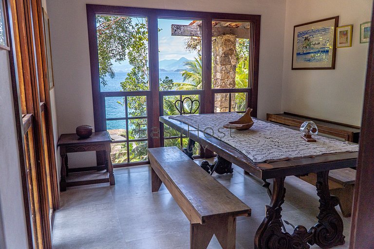 Casa de praia à venda em Angra dos Reis