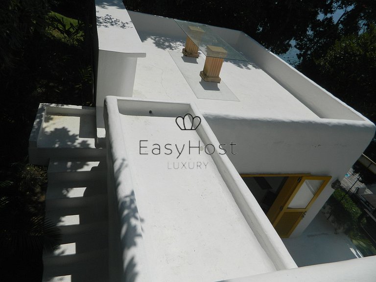 House for sale in Angra dos Reis by the sea