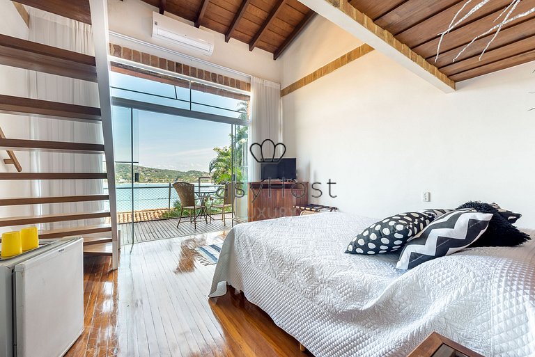 Casa para temporada pé na areia na Ferradura