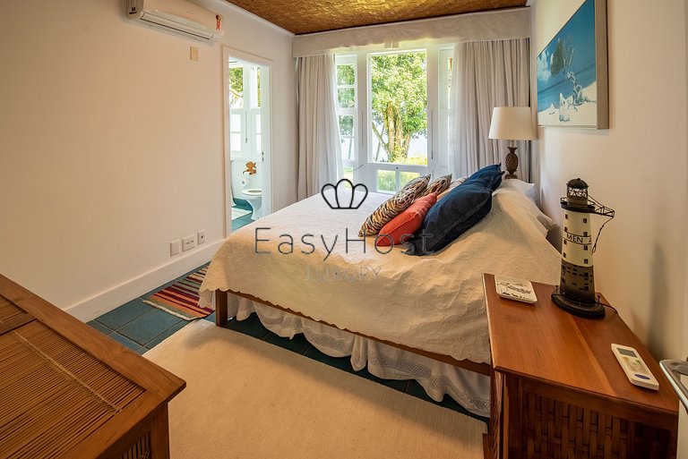 Casa para temporada em Angra dos Reis com piscina e praia