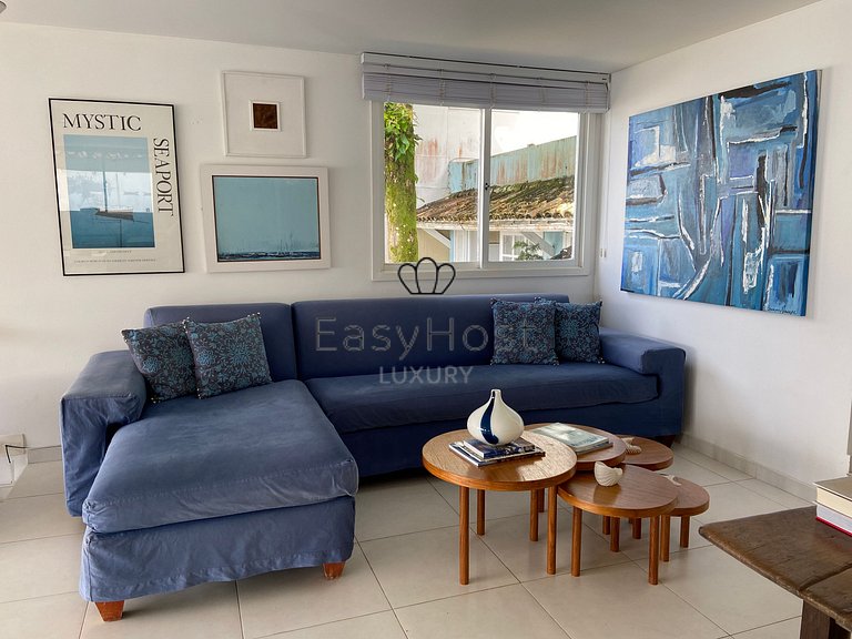 Casa de praia beira mar à venda em Angra dos Reis