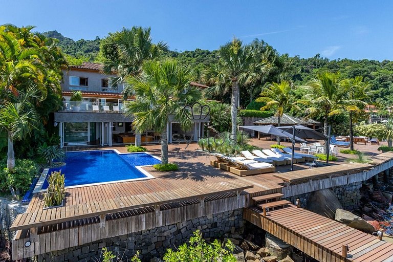 Luxury house rental in Angra dos Reis
