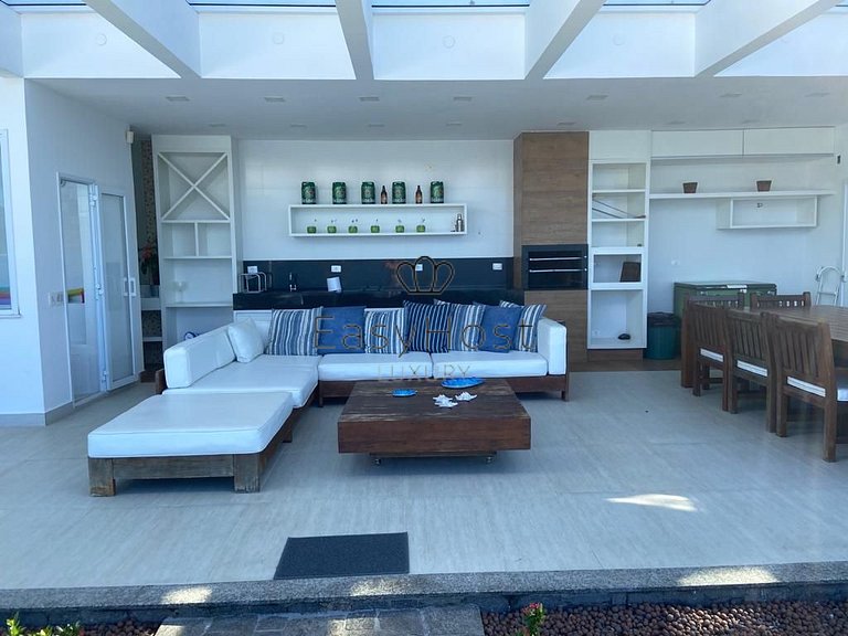 Casa de luxo beira mar à venda em Angra dos Reis