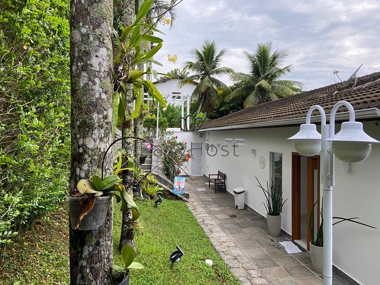 Casa de luxo beira mar à venda em Angra dos Reis
