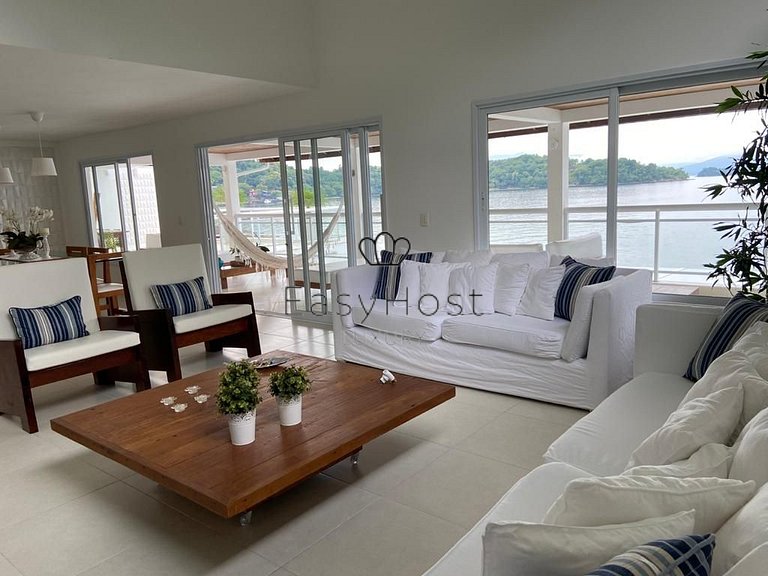 Casa de luxo beira mar à venda em Angra dos Reis