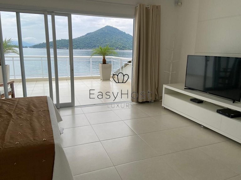 Casa de luxo beira mar à venda em Angra dos Reis