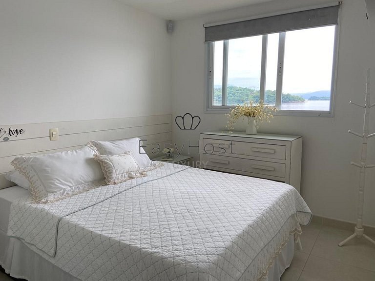 Casa de luxo beira mar à venda em Angra dos Reis