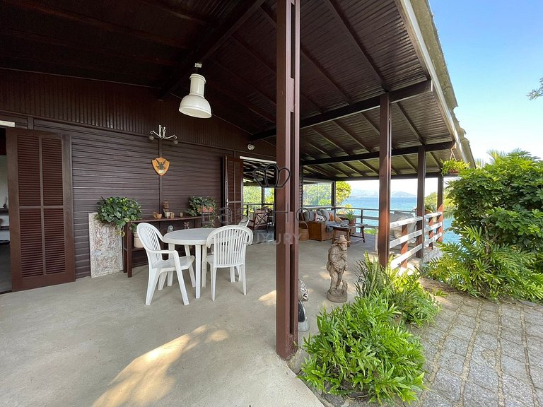 Casa de praia para venda em Angra dos Reis