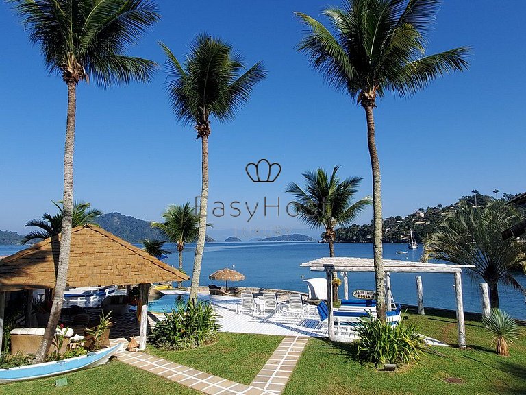 Casa à venda em Angra dos Reis com piscina