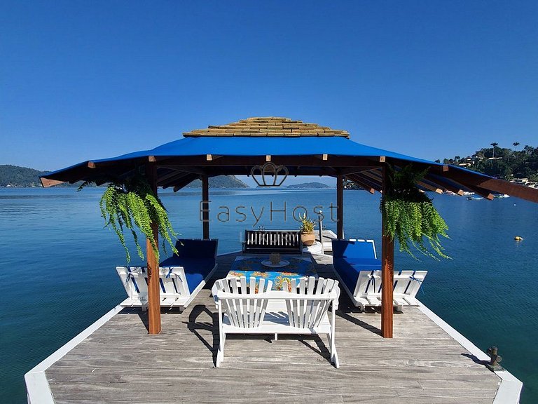Casa à venda em Angra dos Reis com piscina