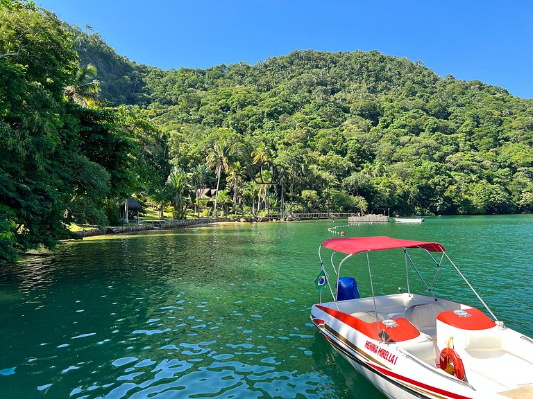 Casa para temporada em Ilha Grande com piscina