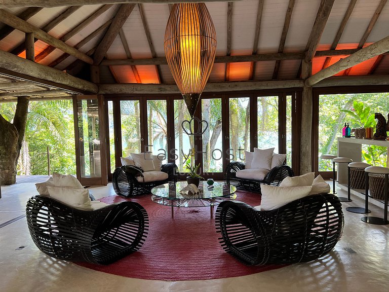Casa para temporada em Ilha Grande com piscina