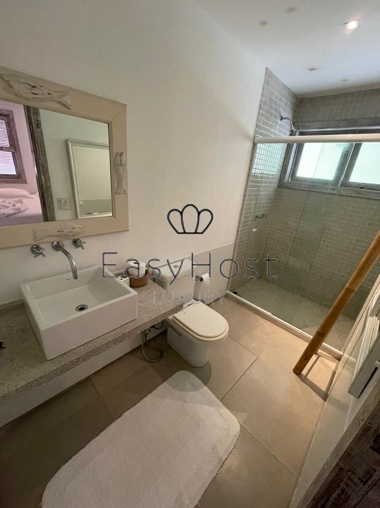Casa en condomínio en venta en Angra dos Reis