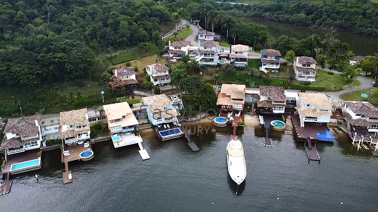 Casa de praia à venda em Angra dos Reis