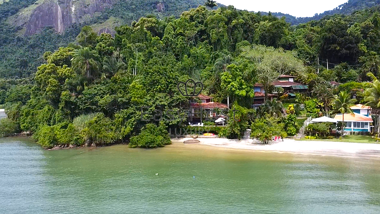 Casa beira mar à venda em Angra dos Reis