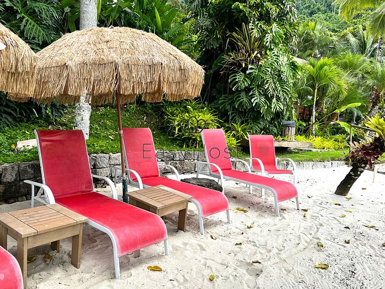 Casa beira mar à venda em Angra dos Reis