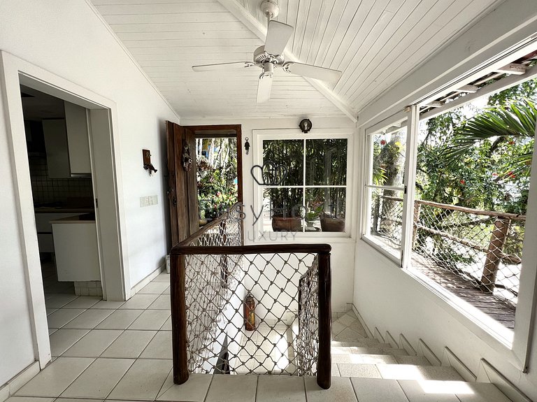 Casa beira mar à venda em Angra dos Reis