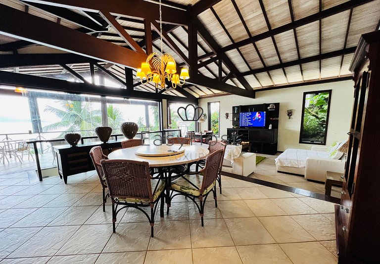 Casa de praia à venda em Angra dos Reis