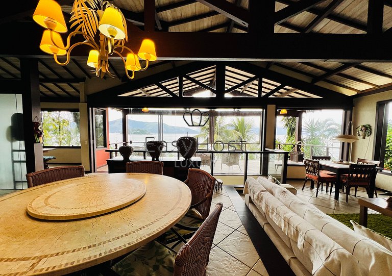 Casa de praia à venda em Angra dos Reis