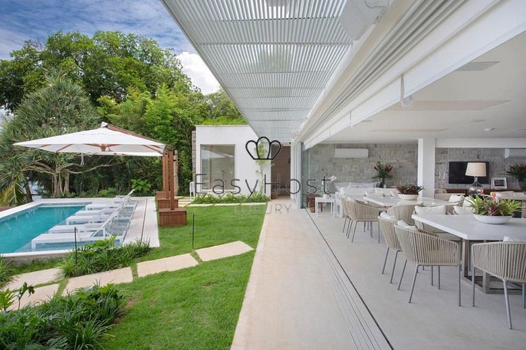 AngV01 - House for sale in Angra dos Reis with pool and beac