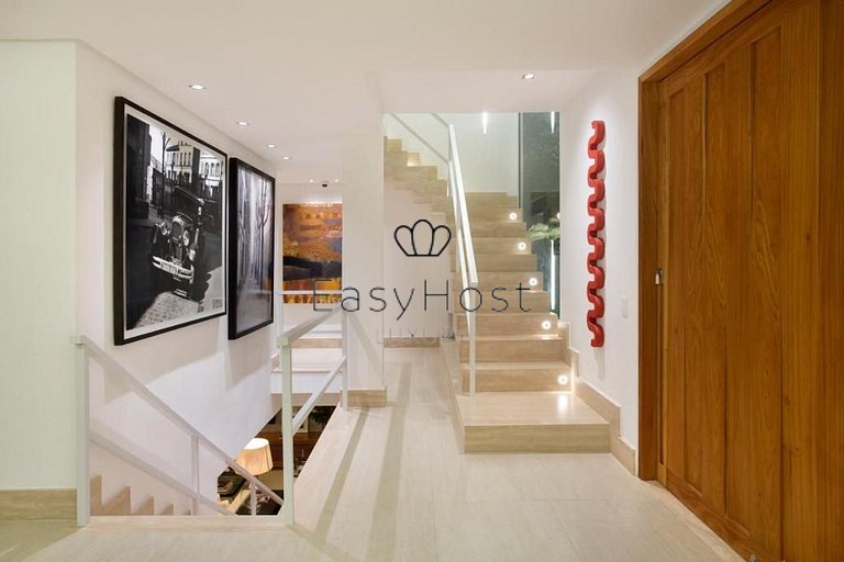 House for sale in Angra dos Reis, with beach and pool.