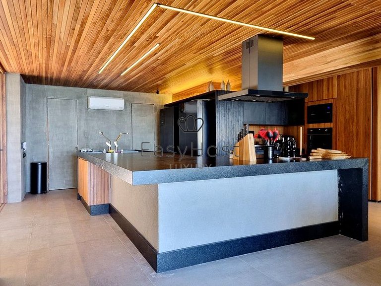 Casa à venda pé na areia com piscina beira mar e praia