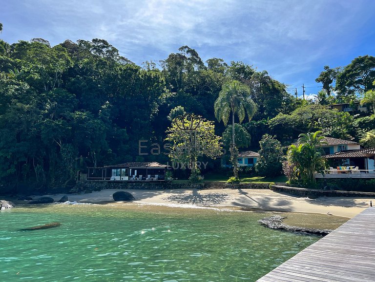 Casa à venda pé na areia, condomínio com praia paradisíaca