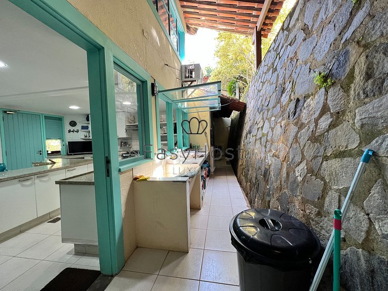 Casa à venda pé na areia, condomínio com praia paradisíaca