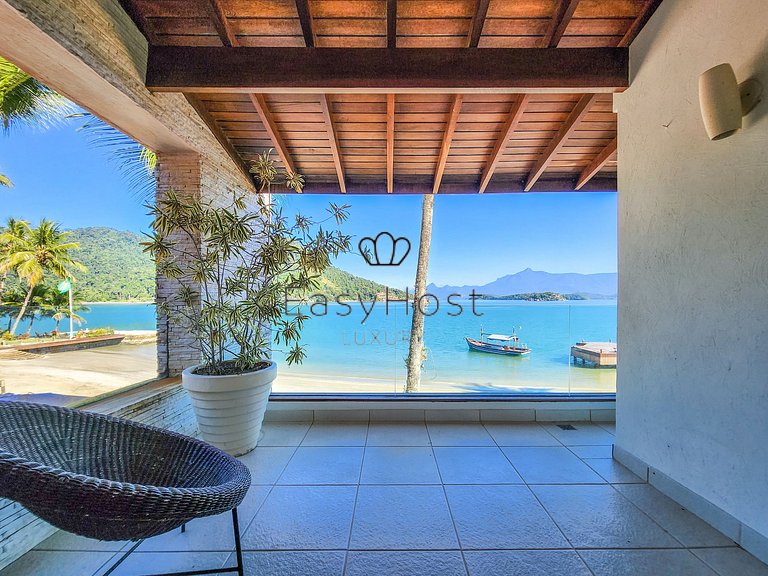 Aluguel de casa em Angra dos Reis com piscina e praia