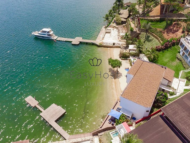 Casa a venda em Angra dos Reis com piscina