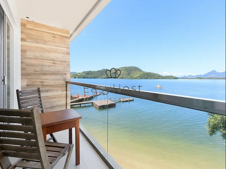 Casa a venda em Angra dos Reis com piscina