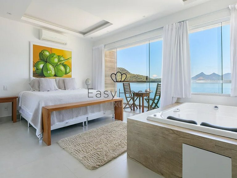 Casa a venda em Angra dos Reis com piscina
