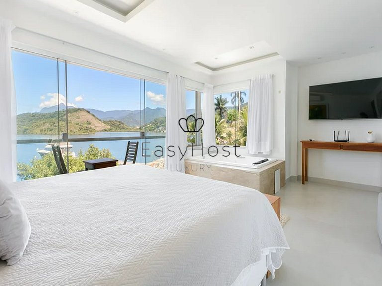 Casa a venda em Angra dos Reis com piscina