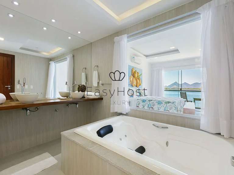 Casa a venda em Angra dos Reis com piscina